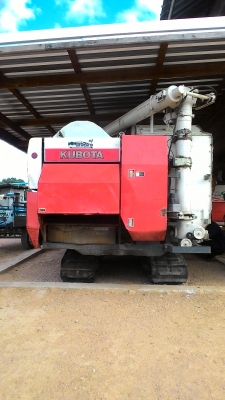 ขายรถเกี่ยวคูโบต้า DC 68 G