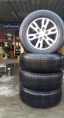 ขายแม็กป้ายแดง new everest 18" ยางปี15  สนใจติดต่อ ตาเล็ก ล้อและยาง 081-3747940