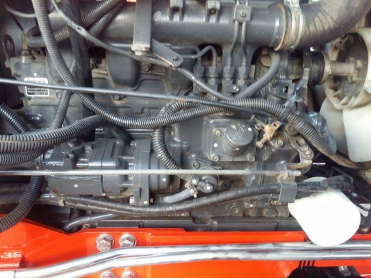 คูโบต้า L4708 4 WD พร้อมใบมีดตราช้าง