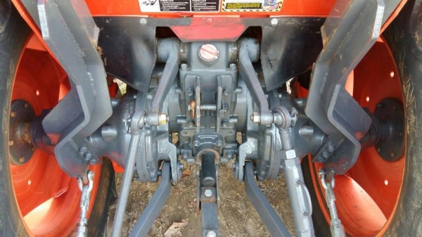 คูโบต้า L4708 4 WD พร้อมใบมีดตราช้าง