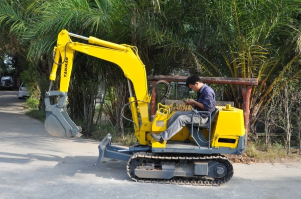 ลดกระหน่ำ!!ขายแบคโฮ YANMAR PC20 เดิมจากญี่ปุ่น ทำงานสมบูรณ์ทุกระบบ รับรองไม่ผิดหวัง 135,000 เท่านั้น!!