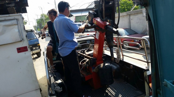 เครื่องถอดยาง tractor-backhoe แบบล็อกลม เก่านอกก็มี ใหม่ก็มี ส่งไปใช้บางใหญ่ เครื่องถอดยาง tractor-backhoe แบบล็อกลม เก่านอกก็มี ใหม่ก็มี ส่งไปใช้บางใหญ่