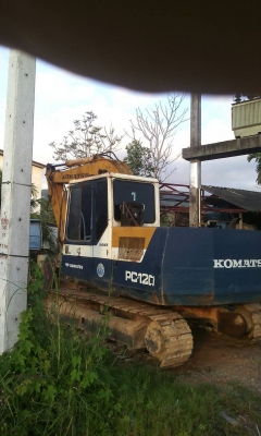 ขายรถแบคโฮ KOMATSU PC120-5 ราคา 600000