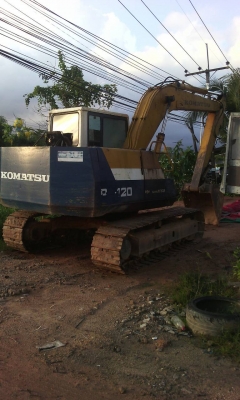 ขายรถแบคโฮ KOMATSU PC120-5 ราคา 600000