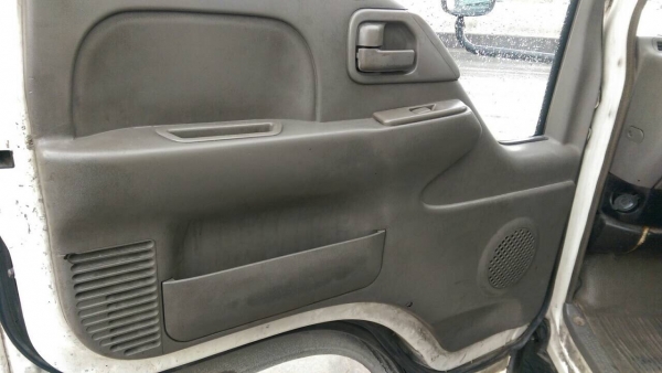 ขายรถ 4 ล้อ ไม่ติดเวลา ISUZU NKR เครื่อง 4JG จดปี 2006