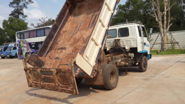 ขายด่วน ISUZU FRR32DB ROCKY 195 สภาพพร้อมใช้งาน เครื่องเกียร์ดี คัชชีสวย เอกสารพร้อมโอน