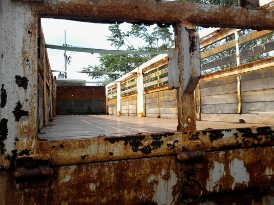 ขายหางเซมิไม่ดั้ม ยาว12.50 สภาพพร้อมใช้งาน หางสามเพลา เอกสารภาษีไม่ขาดพร้อมโอน