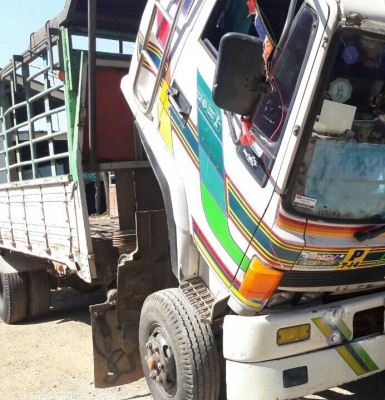 หกล้อ อีซูซุ FRR12L175โบว์ ช่วงย่าว6.20ม สภาพดีสาพบางเดิมพร้อมใช้งาน หกล้อ อีซูซุ FRR12L175โบว์ ช่วงย่าว6.20ม สภาพดีสาพบางเดิมพร้อมใช้งาน