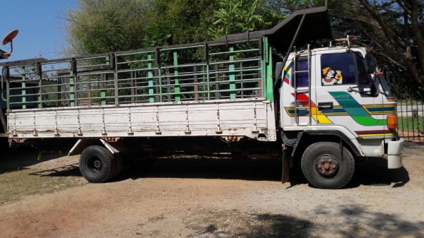 หกล้อ อีซูซุ FRR12L175โบว์ ช่วงย่าว6.20ม สภาพดีสาพบางเดิมพร้อมใช้งาน หกล้อ อีซูซุ FRR12L175โบว์ ช่วงย่าว6.20ม สภาพดีสาพบางเดิมพร้อมใช้งาน