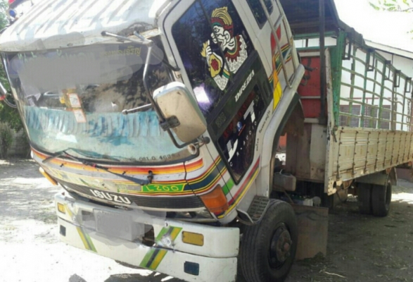 หกล้อ อีซูซุ FRR12L175โบว์ ช่วงย่าว6.20ม สภาพดีสาพบางเดิมพร้อมใช้งาน หกล้อ อีซูซุ FRR12L175โบว์ ช่วงย่าว6.20ม สภาพดีสาพบางเดิมพร้อมใช้งาน