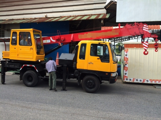 ขาย รถเครน6ล้อ 7ตัน Kato ทะเบียนพร้อม รถทำงานอยู่ ขาย รถเครน6ล้อ 7ตัน Kato ทะเบียนพร้อม รถทำงานอยู่