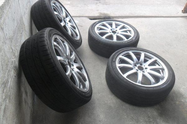 ล้อแม็ก17นิ้ว5รู100 พร้อมยาง สวยๆ 4 ล้อ ราคา 7900 บาท ล้อแม็ก17นิ้ว5รู100 พร้อมยาง สวยๆ 4 ล้อ ราคา 7900 บาท