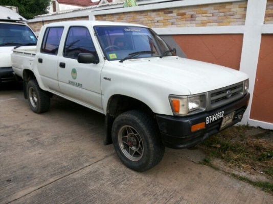 TOYOTA มือ 1 YN 106 คานแข็งแท้ 4 WD เบนซินโรงงาน เครื่อง 4 Y แน่น คัสซีสวยเดิม