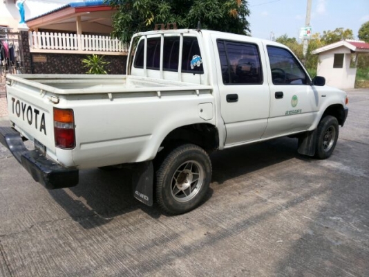 TOYOTA มือ 1 YN 106 คานแข็งแท้ 4 WD เบนซินโรงงาน เครื่อง 4 Y แน่น คัสซีสวยเดิม