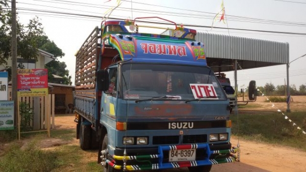 ISUZU NPR115 รถห้างแท้ รถสีเดิม เครื่องดี ขับดี ครัทซีสวย รถพร้อมใช้งาน