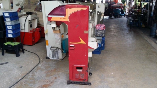 เครื่องชั่งพร้อมคัดแยกเมล็ด  YANMAR  รุ่น KR1300 เก่าญี่ปุ่น สภาพสวย เครื่องพร้อมใช้งาน