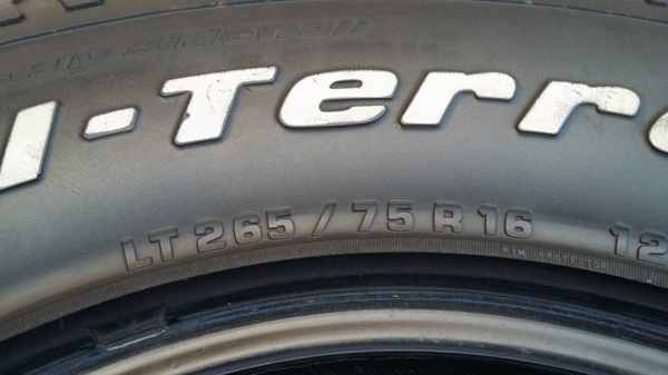 ขายยาง bf  265/75/16  จำนวน 1 ชุดครับ 2800 บาท