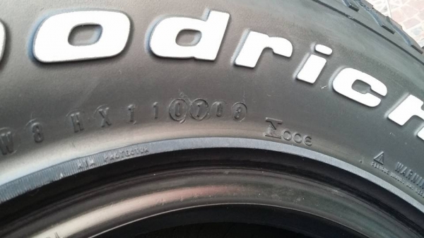 ขายยาง bf  265/75/16  จำนวน 1 ชุดครับ 2800 บาท