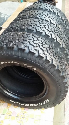 ขายยาง bf  265/75/16  จำนวน 1 ชุดครับ 2800 บาท