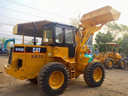 ขายรถตัก ยอดนิยม CATERPILLAR (910E)  ระบบไว เครื่องดี ทำงานเร็ว ยางสวย100\% ระบบไฟฟ้าใช้ได้ทุกจุด. รถพร้อมใช้งาน