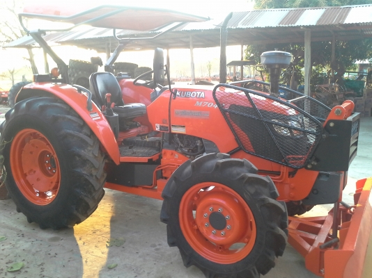 ขาย แทรกเตอร์ KUBOTA M7040 ถูกๆ สวยๆ