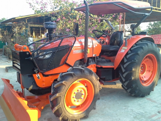 ขาย แทรกเตอร์ KUBOTA M7040 ถูกๆ สวยๆ