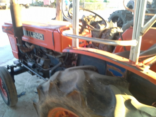 ขาย แทรกเตอร์ KUBOTA L240
