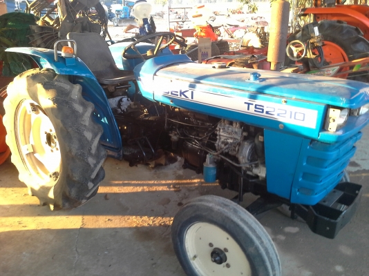 ขาย แทรกเตอร์ ISEKI TS2210