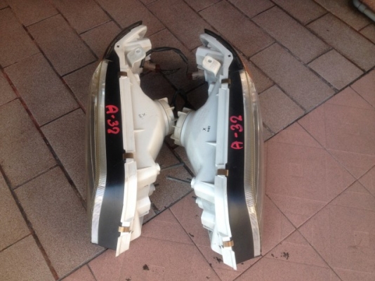 ไฟหน้า NISSAN CEFIRO A32 โคมเพชรเก่าญี่ปุ่นเเท้หลอดครบสภาพสวยคู่ละ