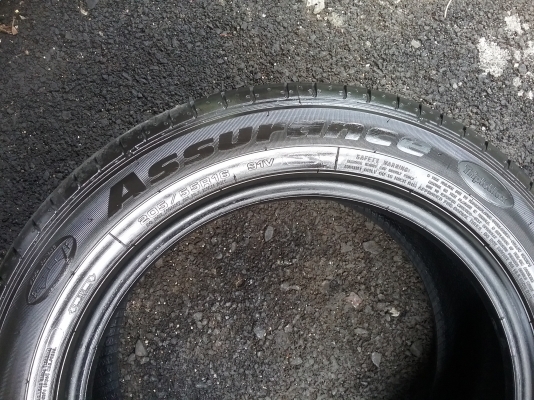 ยางGOODYEAR 205 55R16  ปี2015 สภาพสวยมากๆ ดอกเยอะมากๆถูกมากๆๆ