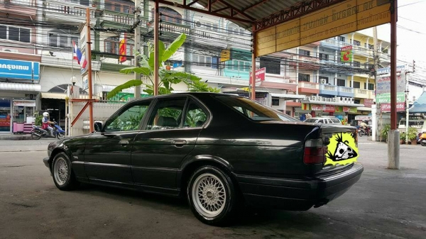 ขออนุญาติขาย BMW 525i E34 BIG NOSE สภาพสวย ออกค่าโอนให้ครบ