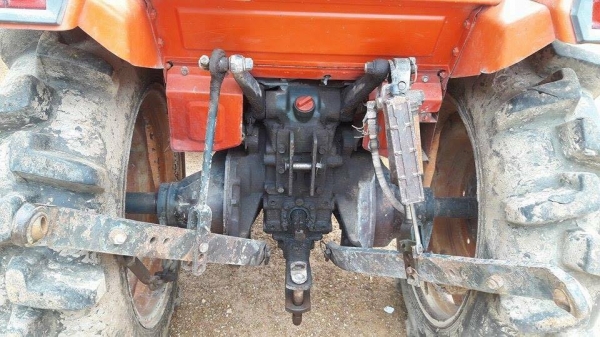 ขายรถไถ รุ่น L1 24 คูโบต้า รถพร้อมใช้งาน ขายรถไถ รุ่น L1 24 คูโบต้า รถพร้อมใช้งาน