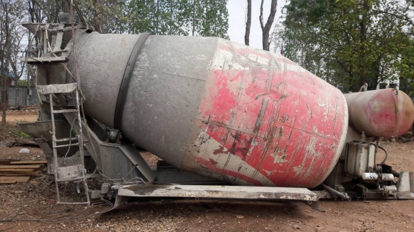 ขาย โม่ปูน 6 คิว สภาพพร้อมใช้ อุปกรณ์มีให้ครบ ยกขึ้นใส่รถใช้งานได้เลย