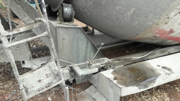 ขาย โม่ปูน 6 คิว สภาพพร้อมใช้ อุปกรณ์มีให้ครบ ยกขึ้นใส่รถใช้งานได้เลย