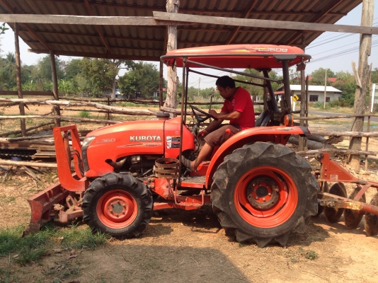 รถไถ KUBOTA L3608 (ราคา268,000บาท) มีภาพวีดีโอ สภาพพร้อมใช้งานรถสวยสภาพเดิมๆ พร้อมอุปกรณ์ 3 รายการ ผ รถไถ KUBOTA L3608 (ราคา268,000บาท) มีภาพวีดีโอ สภาพพร้อมใช้งานรถสวยสภาพเดิมๆ พร้อมอุปกรณ์ 3 รายการ ผ