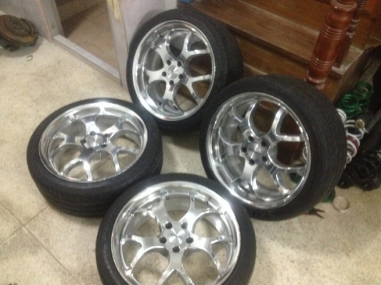 ล้อญี่ปุ่นเเท้ RD SPORT 18กว้าง8อ๊อฟ38 5รู108เก่าญี่ปุ่นเเท้สภาพตามรูปเดิมๆ