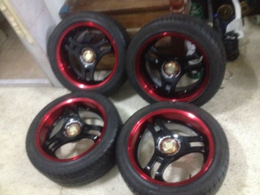 ล้อเเท้ ADVAN RACING 17กว้าง8นิ้วอ๊อฟ35 4รู114เก่าญี่ปุ่นสีเดิมๆสภาพสวยๆ