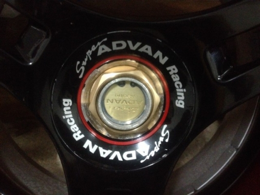 ล้อเเท้ ADVAN RACING 17กว้าง8นิ้วอ๊อฟ35 4รู114เก่าญี่ปุ่นสีเดิมๆสภาพสวยๆ ล้อเเท้ ADVAN RACING 17กว้าง8นิ้วอ๊อฟ35 4รู114เก่าญี่ปุ่นสีเดิมๆสภาพสวยๆ