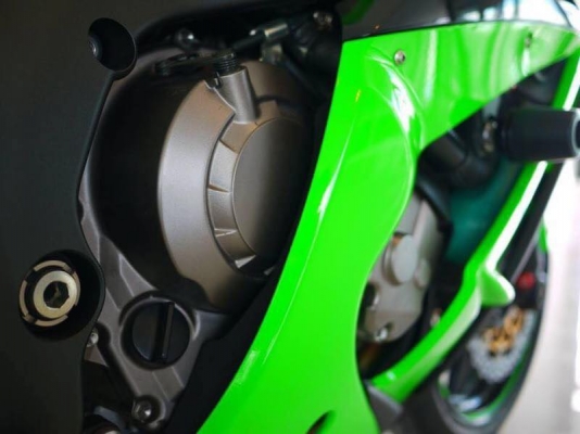 ขาย Kawasaki Zx10 ปี 2014 สภาพนางฟ้า พร้อมทะเบียนแท้ รถสวยมาก