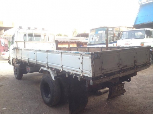 ขาย 6 ล้อ อีซูซุ เครื่อง 85 แรง ขาย 6 ล้อ อีซูซุ เครื่อง 85 แรง