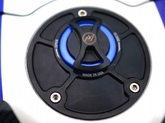 ขาย Yamaha R1 ปี 2010 พร้อมทะเบียนแท้ ของแต่งหลักแสน เครื่องยนต์สดๆ