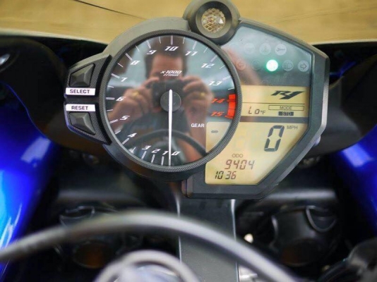 ขาย Yamaha R1 ปี 2010 พร้อมทะเบียนแท้ ของแต่งหลักแสน เครื่องยนต์สดๆ