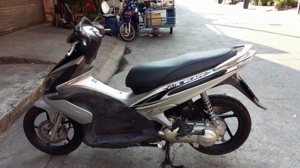 Airblade ปี 50 ล้อแม็ค สีเทา รถบ้าน เครื่องเดิม มีเล่ม เอกสารพร้อม ภาษีเกิน 3 ปี โทร. 02-9165022,099-0812001