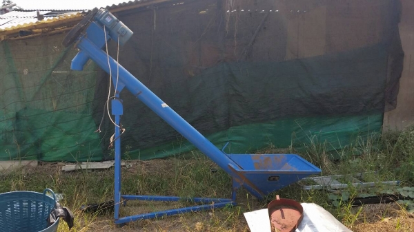 สกรูลำเลียง / Screw Conveyor