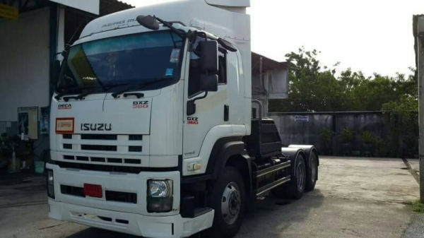 หัวลากเข้าเพิ่ม 2 คันค่ะ รถสิบล้อหัวลาก Isuzu 360 แรงม้า ปี 52และปี 53 (ซูเปอร์วาลูย์)สภาพเดิม ยางสว หัวลากเข้าเพิ่ม 2 คันค่ะ รถสิบล้อหัวลาก Isuzu 360 แรงม้า ปี 52และปี 53 (ซูเปอร์วาลูย์)สภาพเดิม ยางสว
