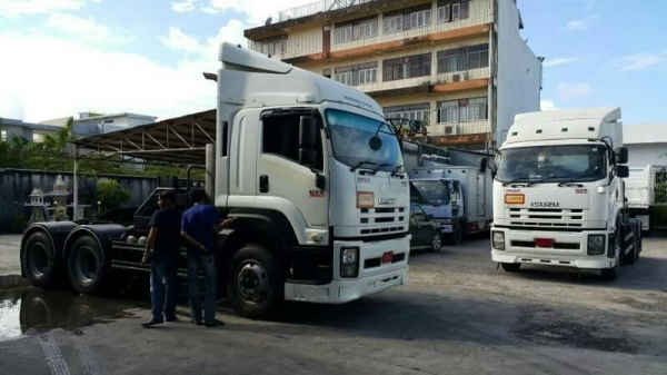หัวลากเข้าเพิ่ม 2 คันค่ะ รถสิบล้อหัวลาก Isuzu 360 แรงม้า ปี 52และปี 53 (ซูเปอร์วาลูย์)สภาพเดิม ยางสว
