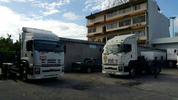 หัวลากเข้าเพิ่ม 2 คันค่ะ รถสิบล้อหัวลาก Isuzu 360 แรงม้า ปี 52และปี 53 (ซูเปอร์วาลูย์)สภาพเดิม ยางสว หัวลากเข้าเพิ่ม 2 คันค่ะ รถสิบล้อหัวลาก Isuzu 360 แรงม้า ปี 52และปี 53 (ซูเปอร์วาลูย์)สภาพเดิม ยางสว