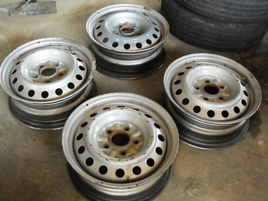 ล้อกะทะ กระบะขอบ15- 5รู114 สภาพสวย วงละ375