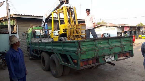 ขายด่วนรถยก TOYOTA 4FGยก1.5ตันเสาสูง3เมตรงากะดกได้รถนอกยังไม่เคยใช้งานในเมืองไทยเลย=รุ่นใหม่ขายถูกๆๆ ขายด่วนรถยก TOYOTA 4FGยก1.5ตันเสาสูง3เมตรงากะดกได้รถนอกยังไม่เคยใช้งานในเมืองไทยเลย=รุ่นใหม่ขายถูกๆๆ