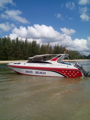 ขายเรือเร็ว27ฟุตท้องไม้จริงเครื่องยามาฮ่า200แรงม้าสภาพพร้อมใช้งาน